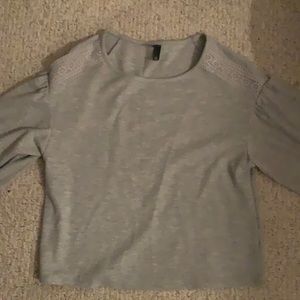 Francesca’s Gray Puff sleeve waffle long sleeve top